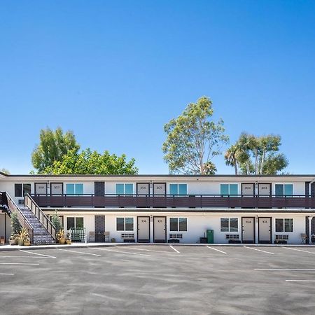 California Inn Anaheim Buitenkant foto