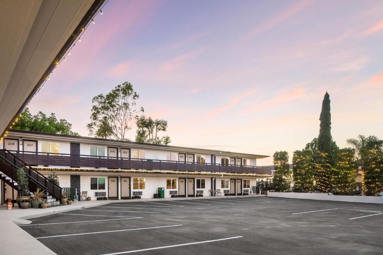 California Inn Anaheim Buitenkant foto