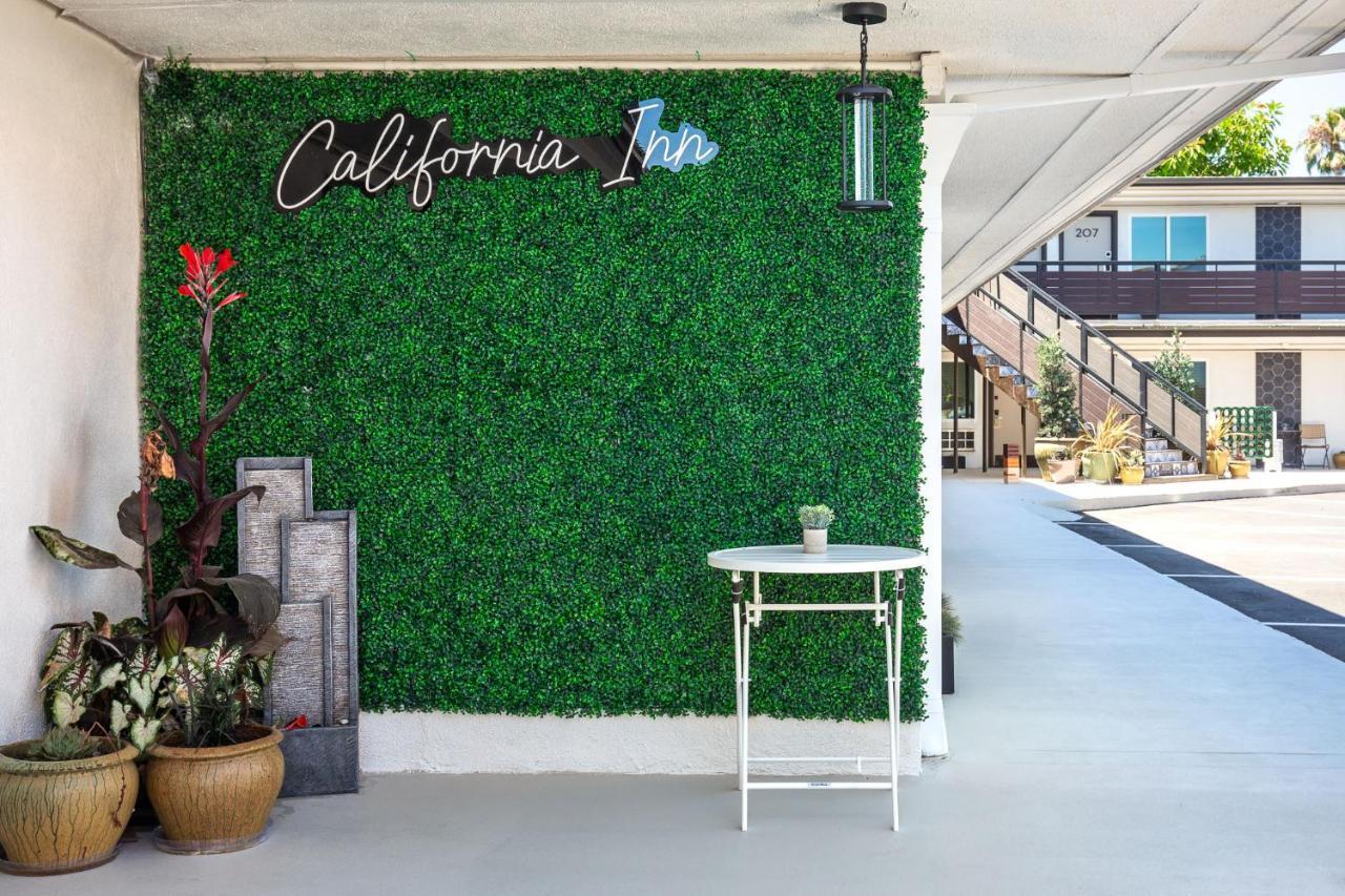 California Inn Anaheim Buitenkant foto